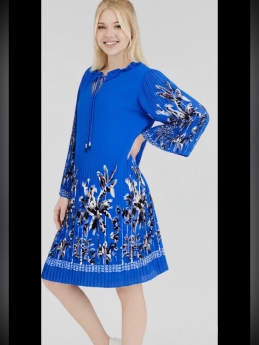 Skies Are Blue - Curvy Royal Blue Pleated Floral Dress 1X Ruffle Neck Lined NWT